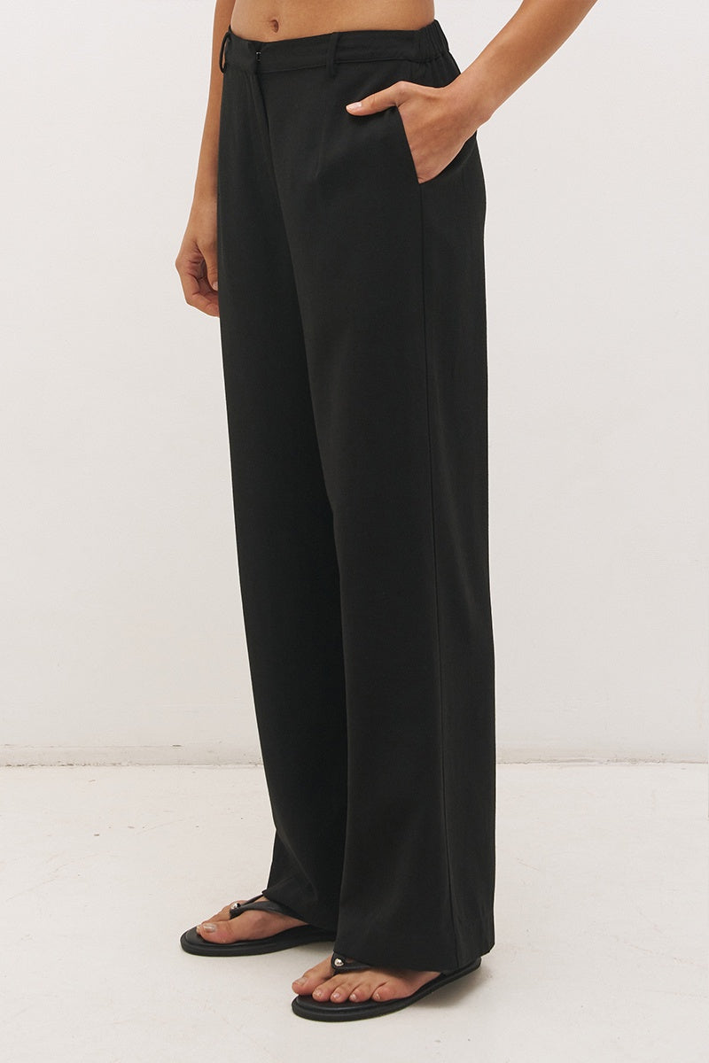 Elira Belted Pant - Black