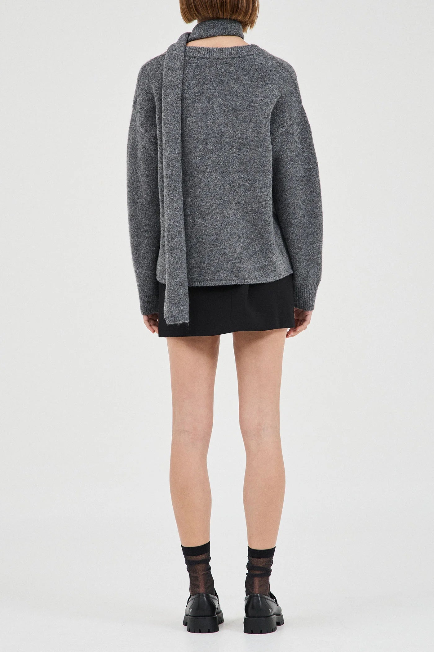 Basic V Neck Knit with Tie - Grey