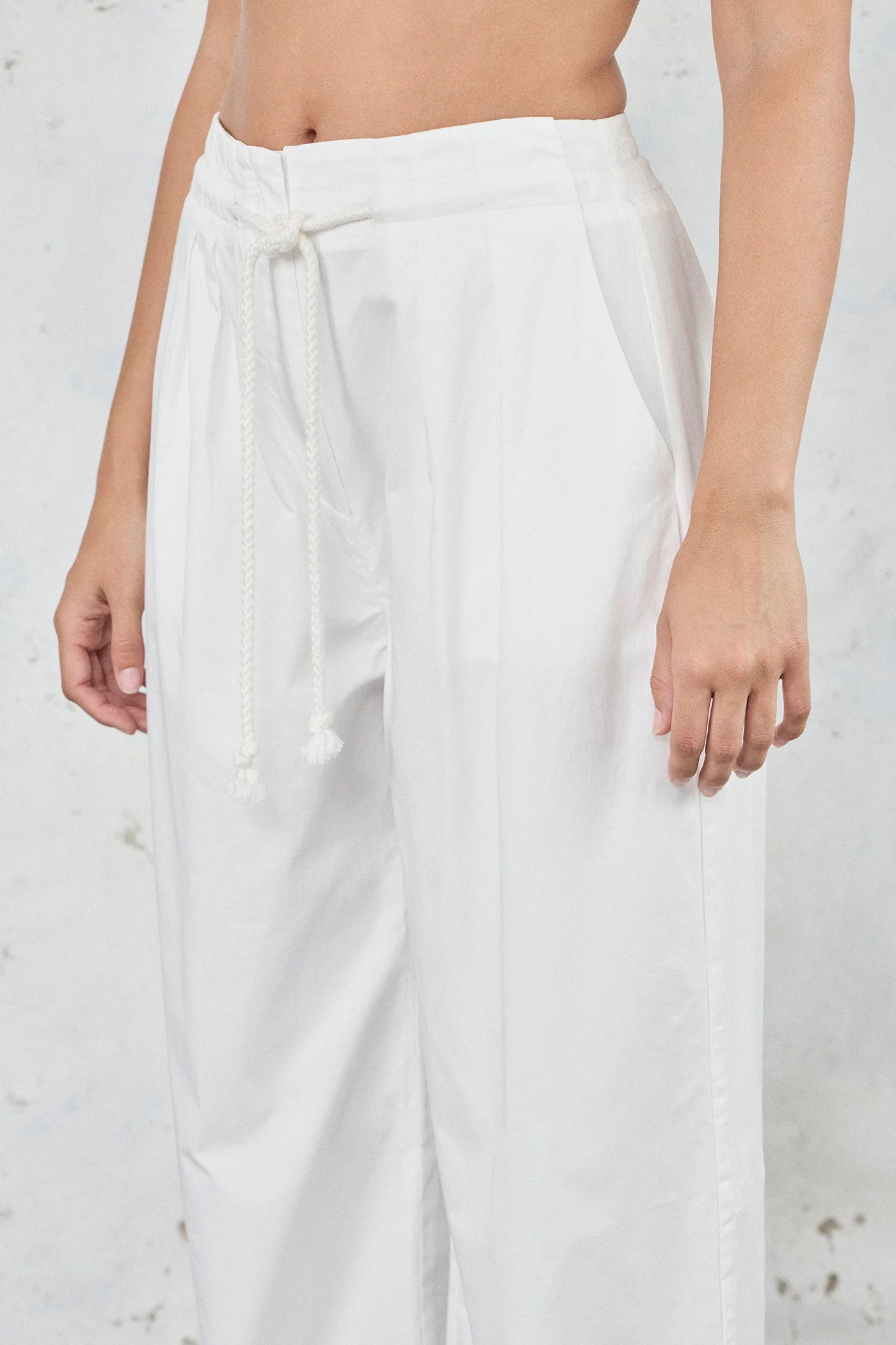 Cotton Poplin Drawstring Pant - White
