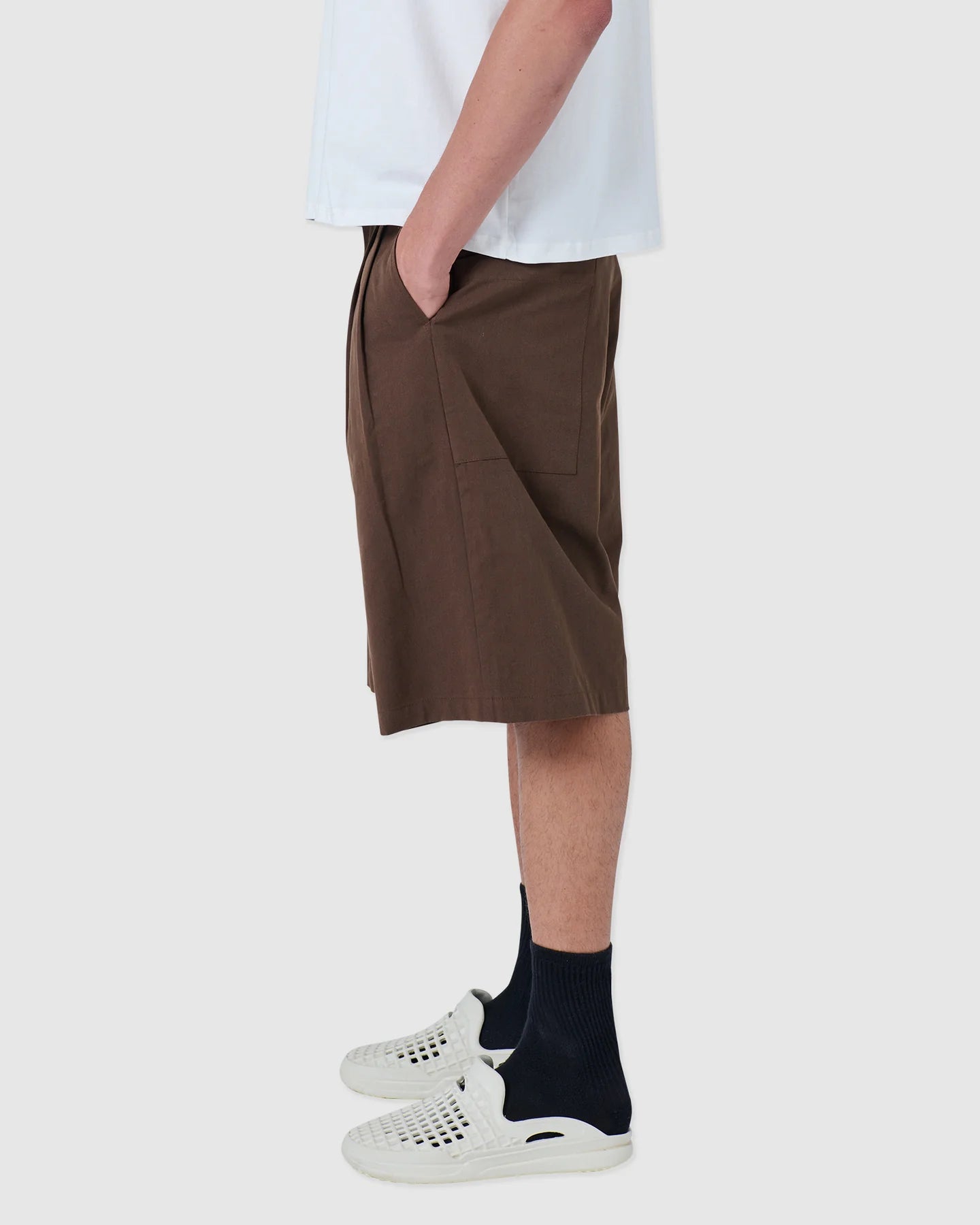 Pleat Short - Chocolate