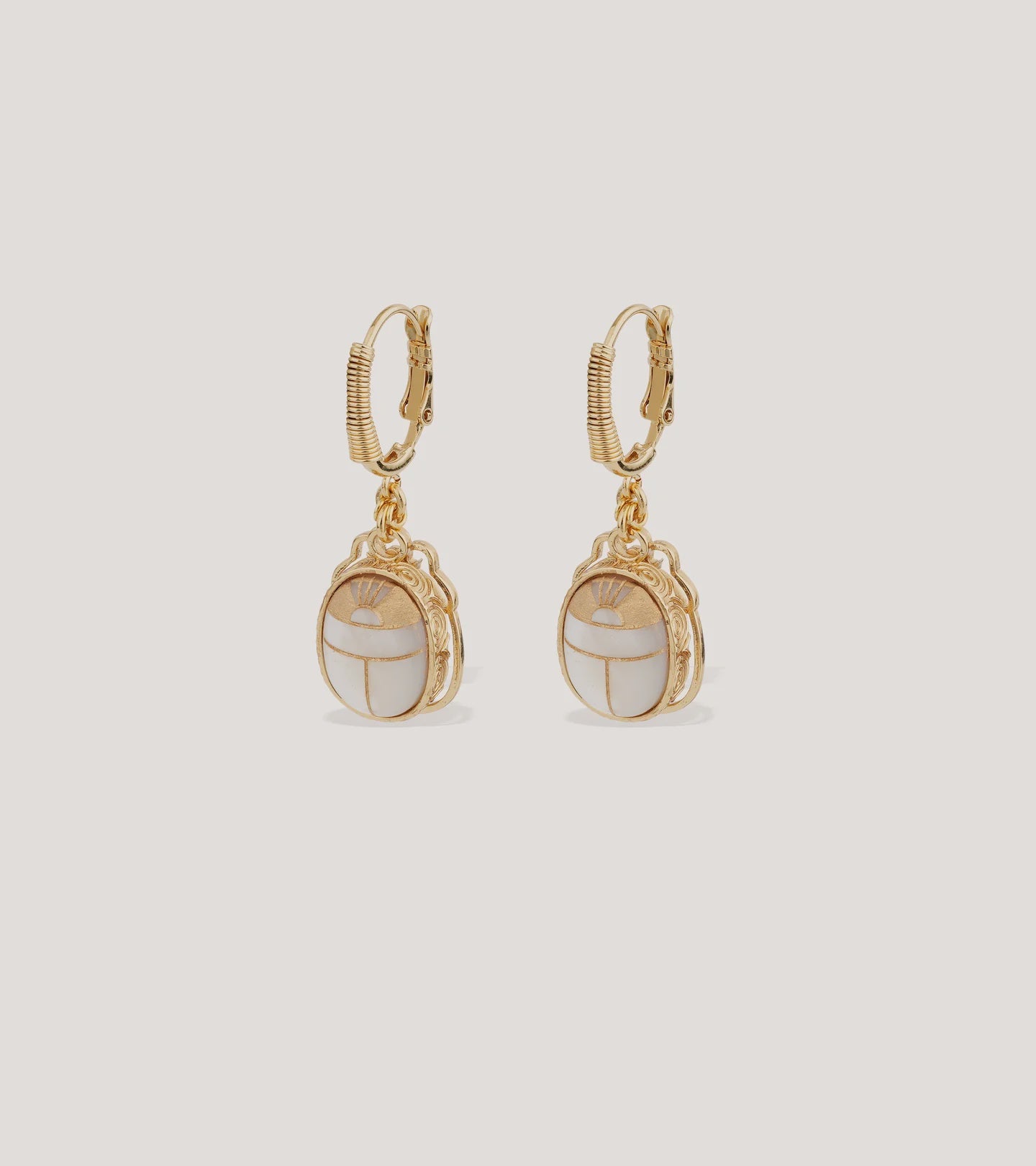 Scarmouche Earrings - Mother of Pearl