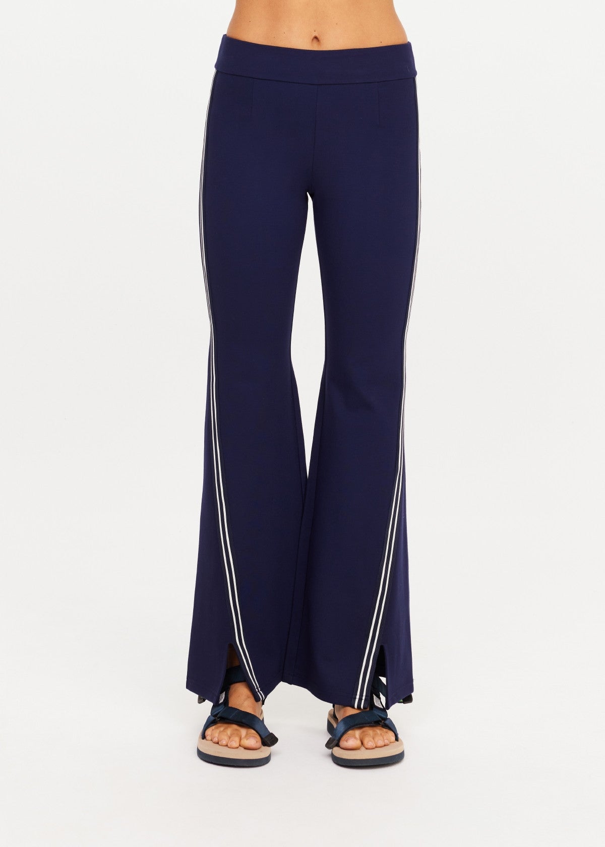 Joyela Panelled Flare Pant - Navy