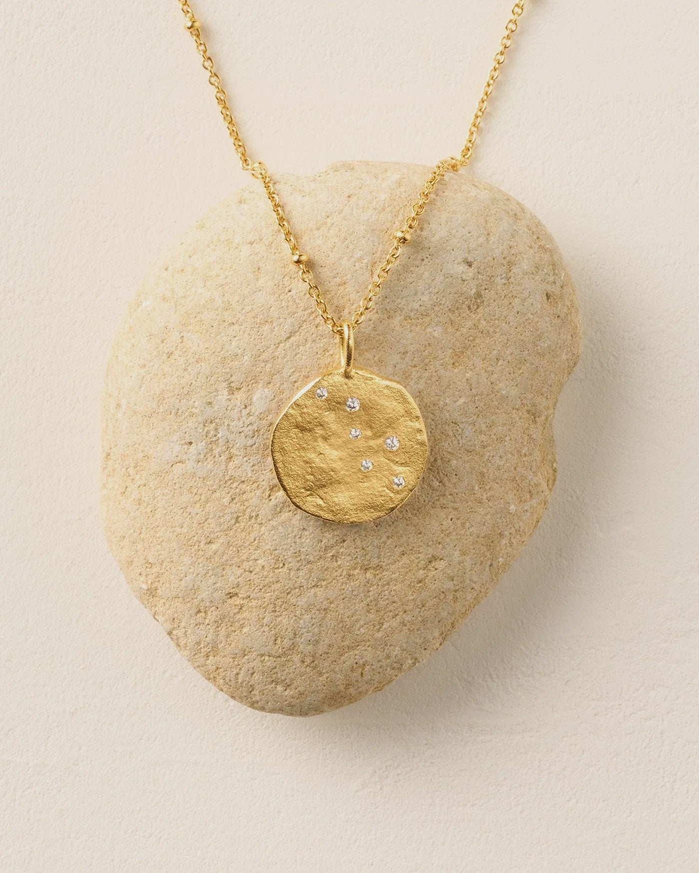 Lumoria Necklace