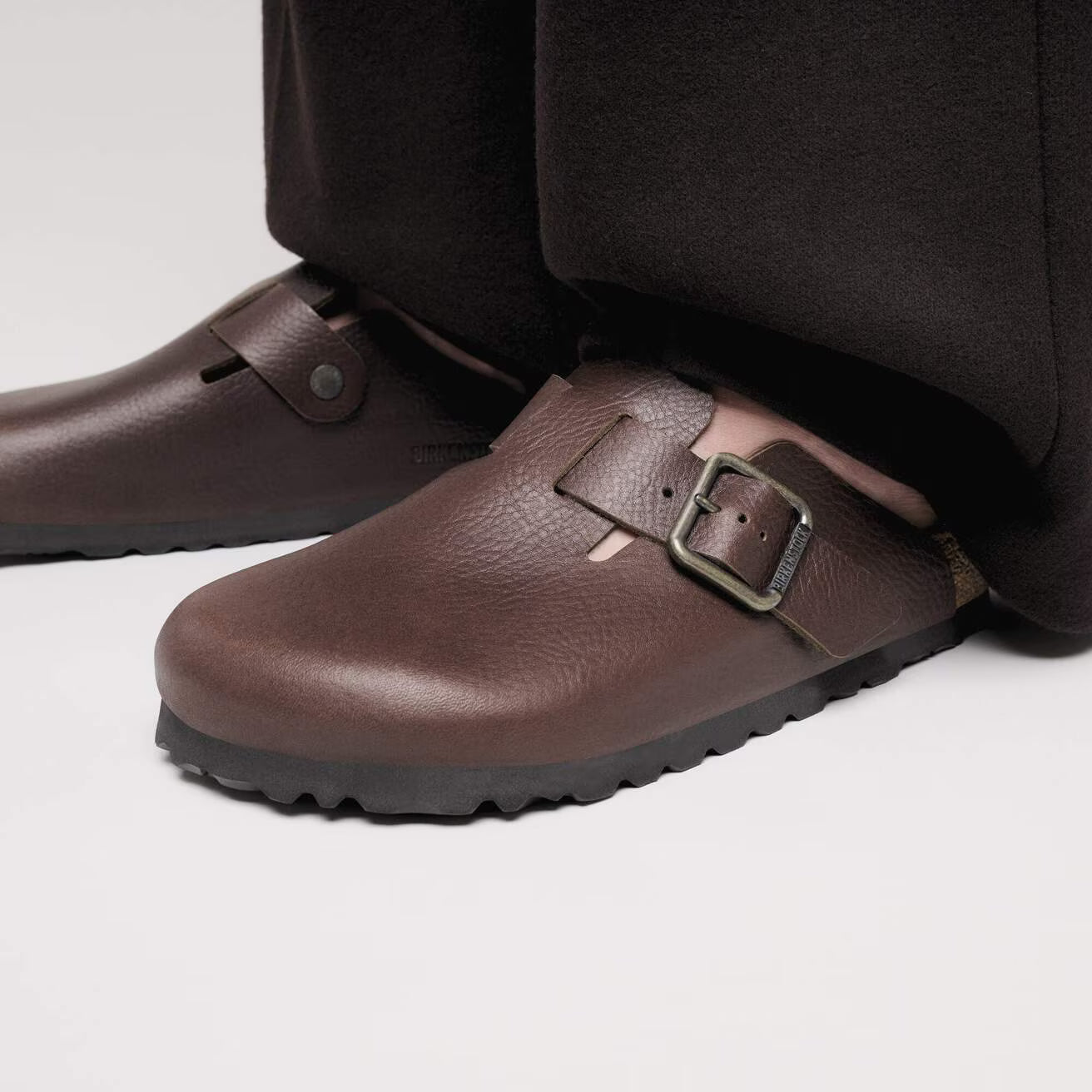 Boston Wire Buckle - Vintage Wood Roast