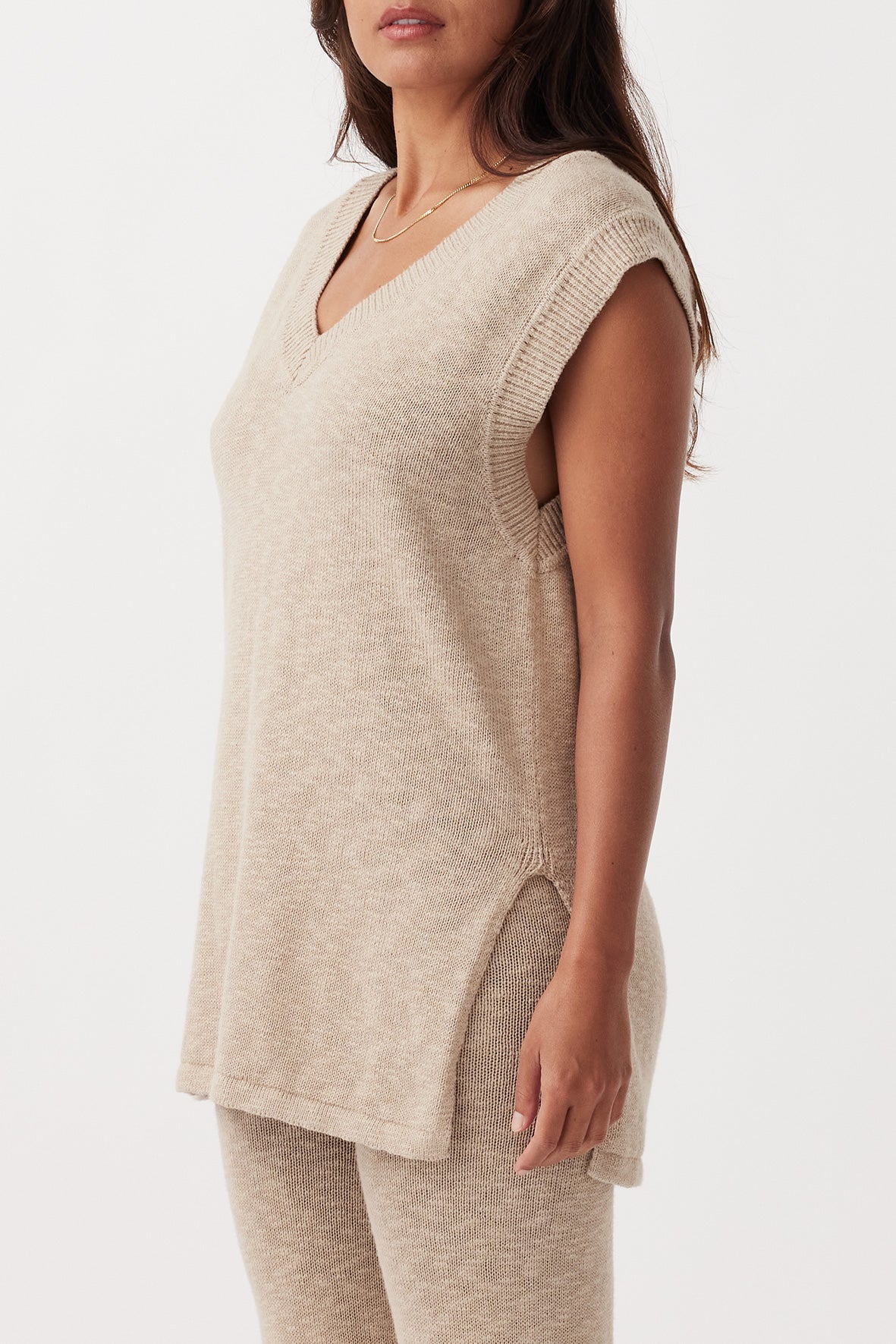 Emma Organic Vest - Taupe