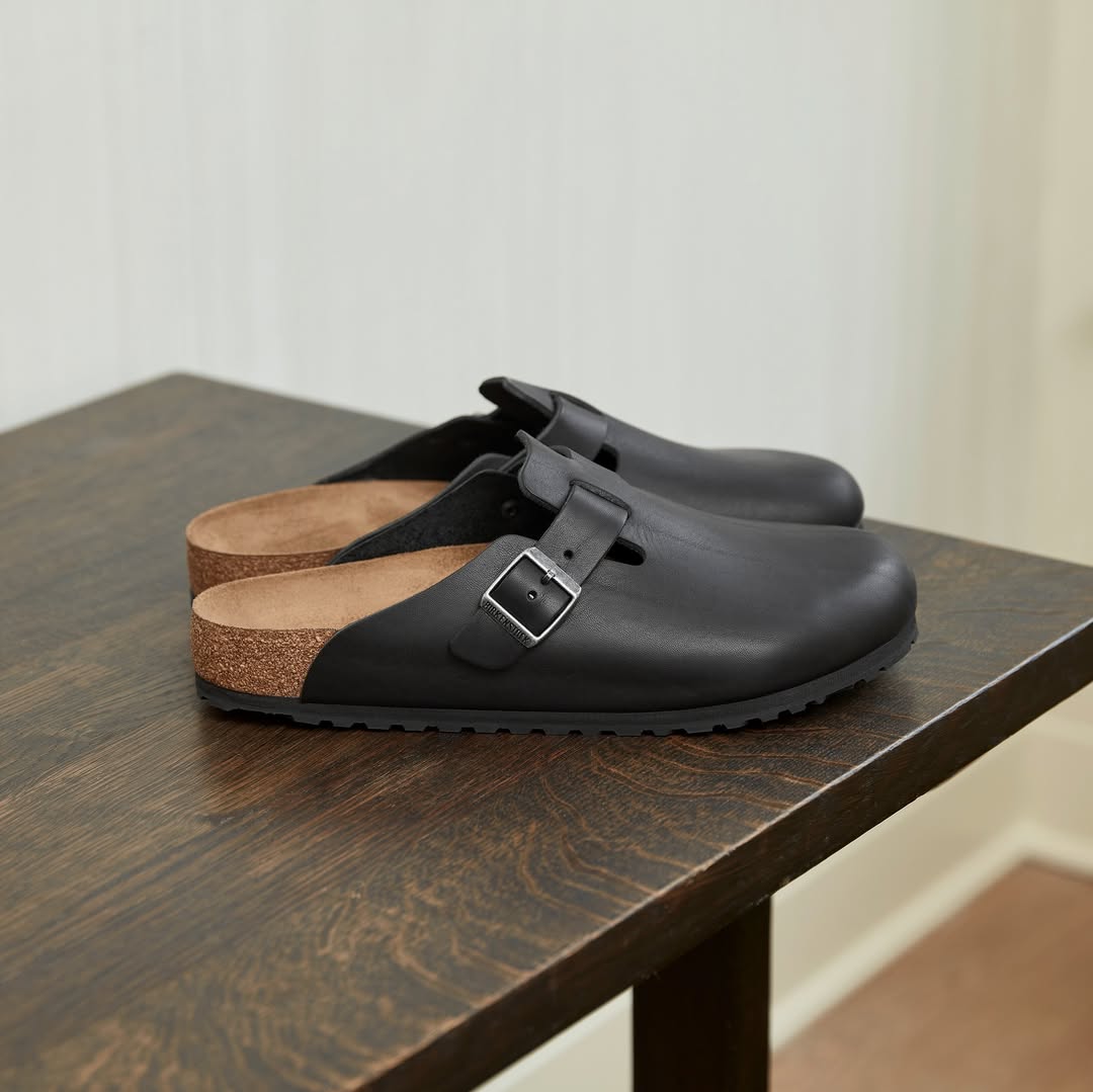 Boston Vintage Black Natural Leather - Regular