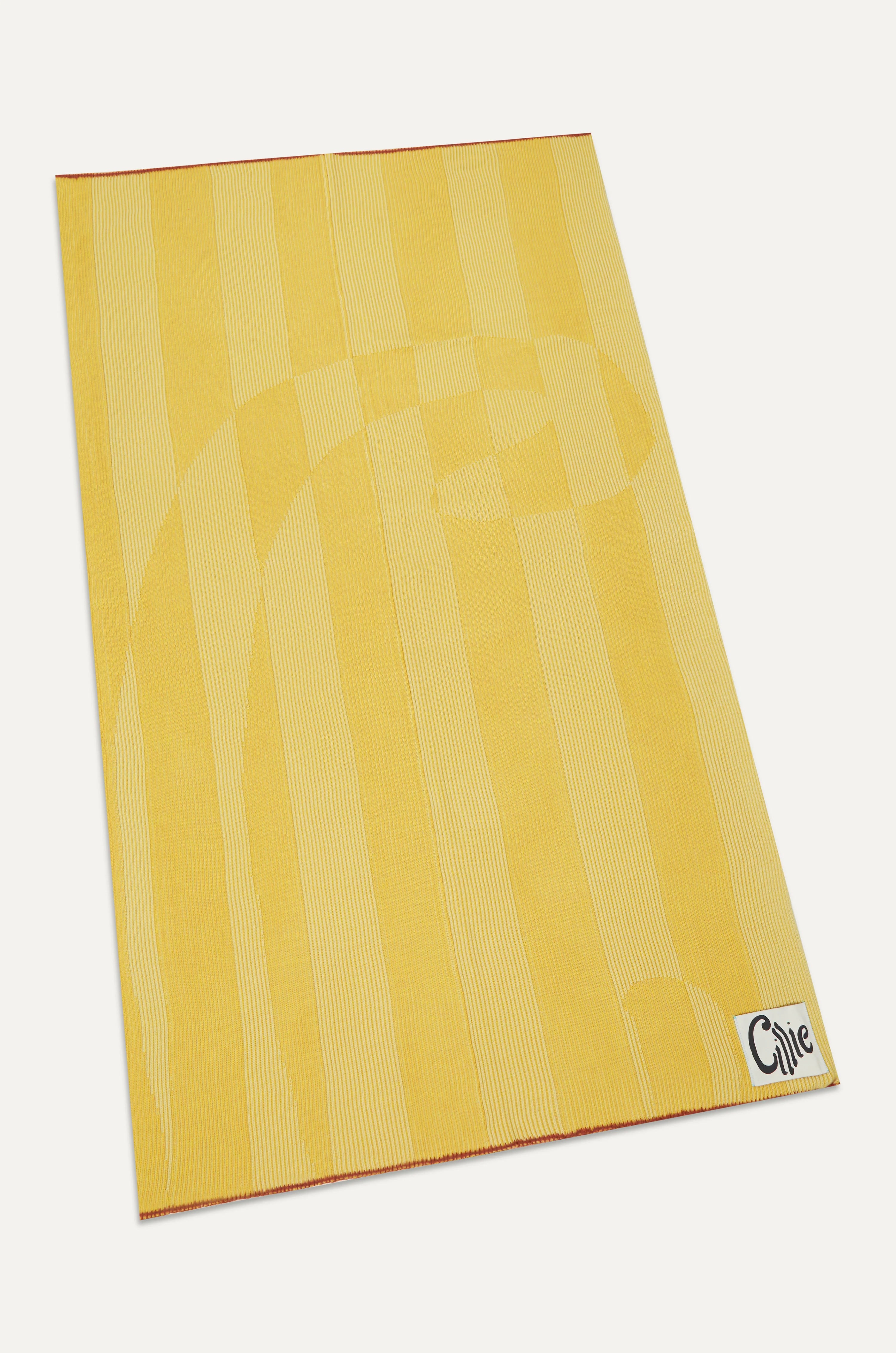 Knitted Inverse Throw - Cedrat