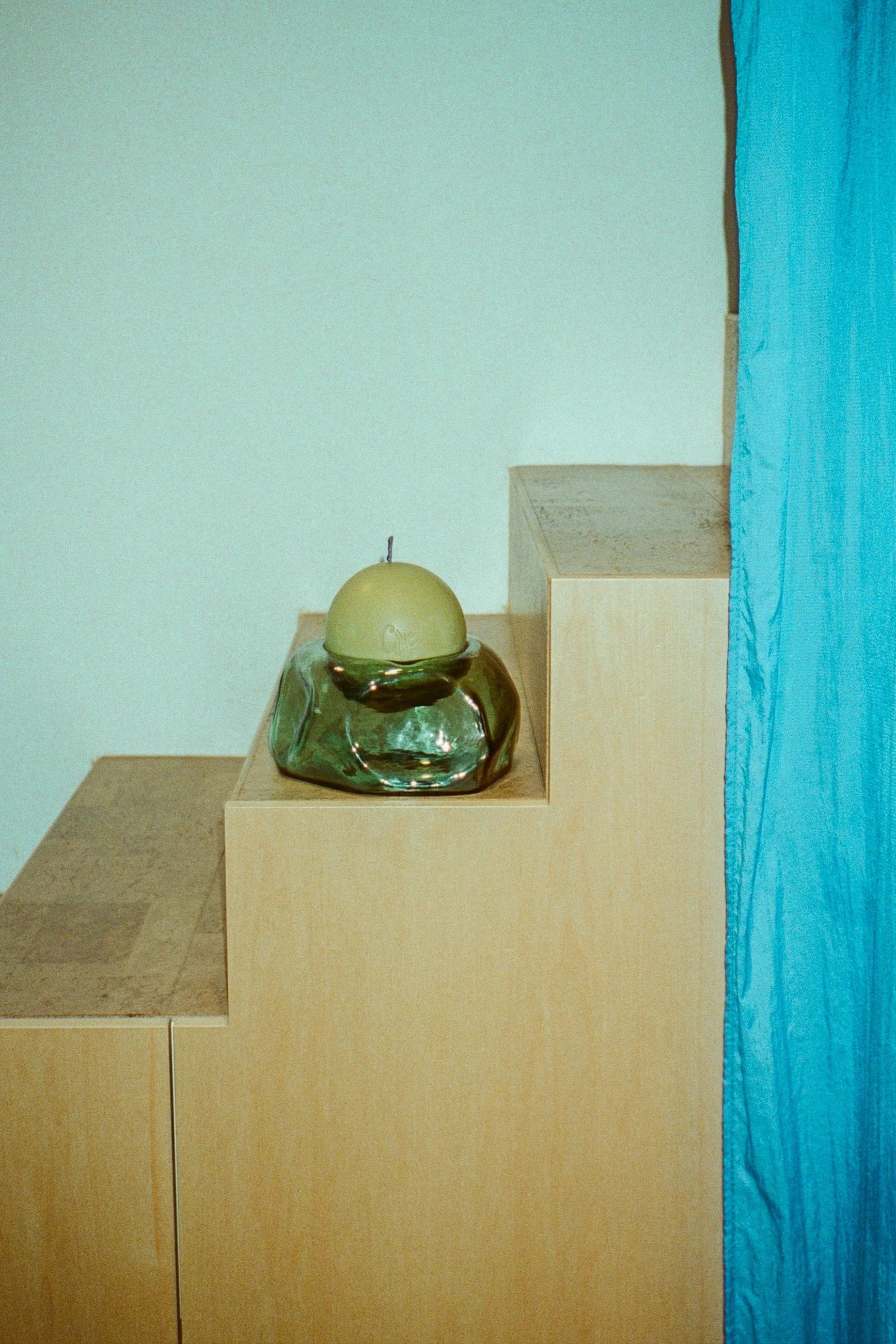 Large Scented Skivvy Candle - Vine