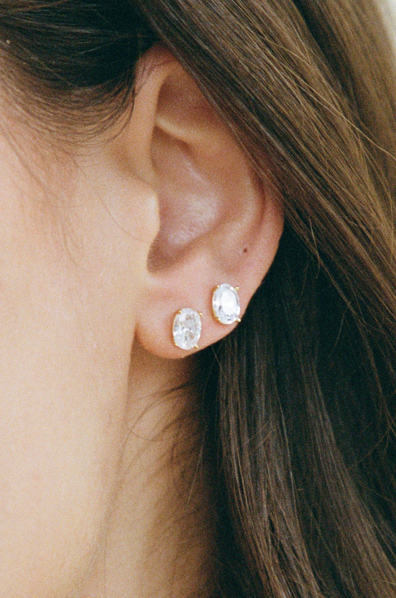 Oval Studs 1 Ct - Gold