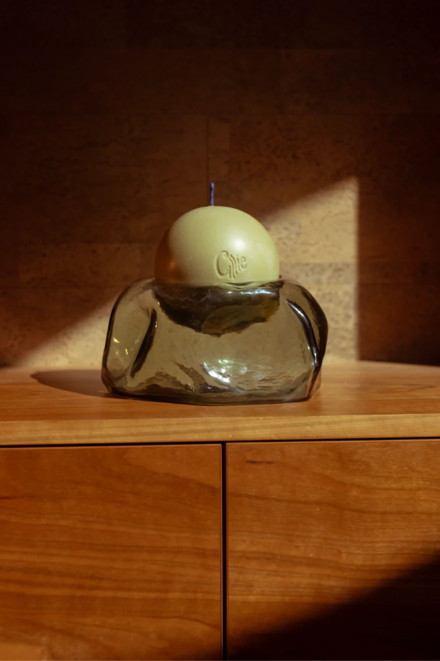Large Scented Skivvy Candle - Vine