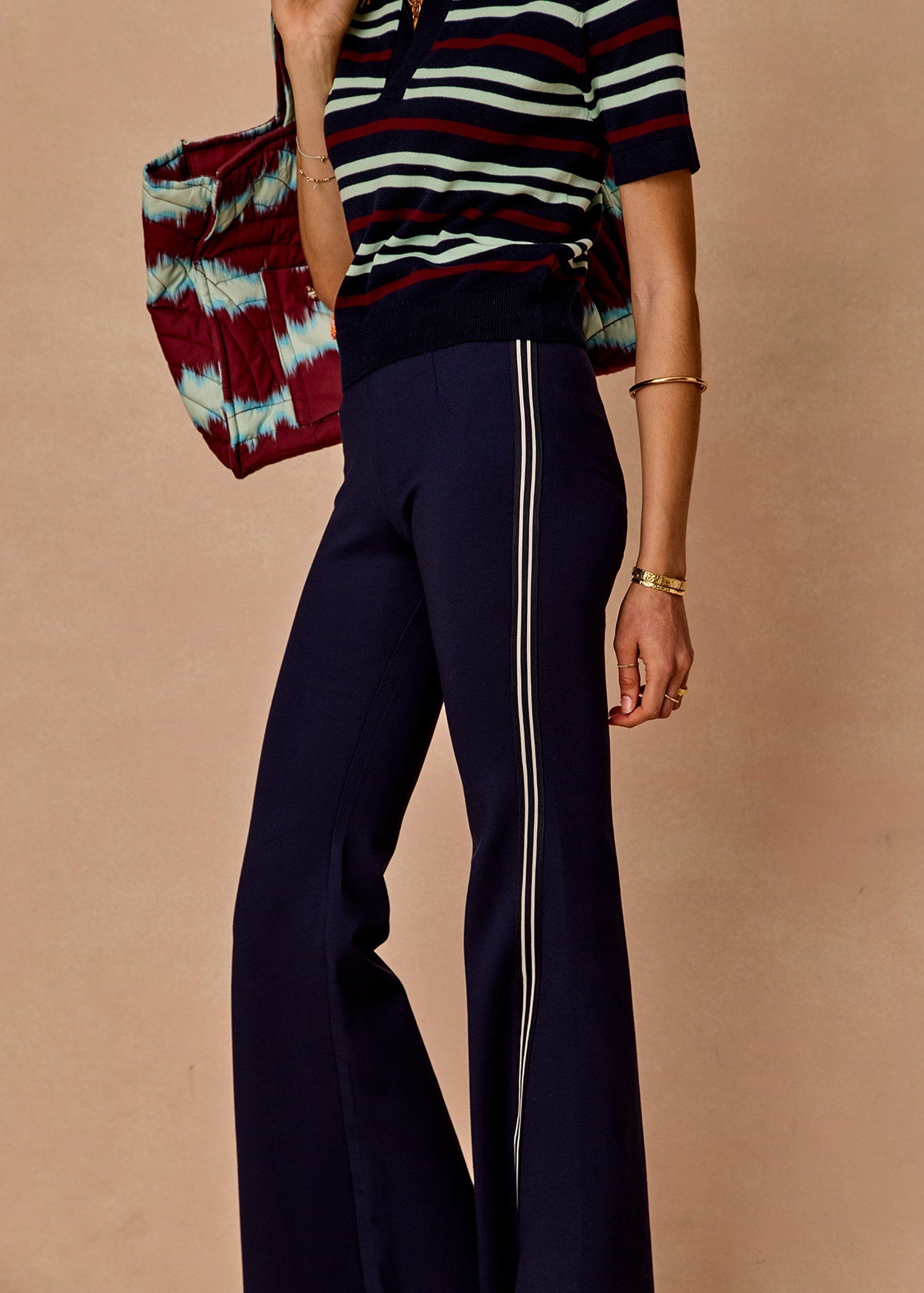 Joyela Panelled Flare Pant - Navy
