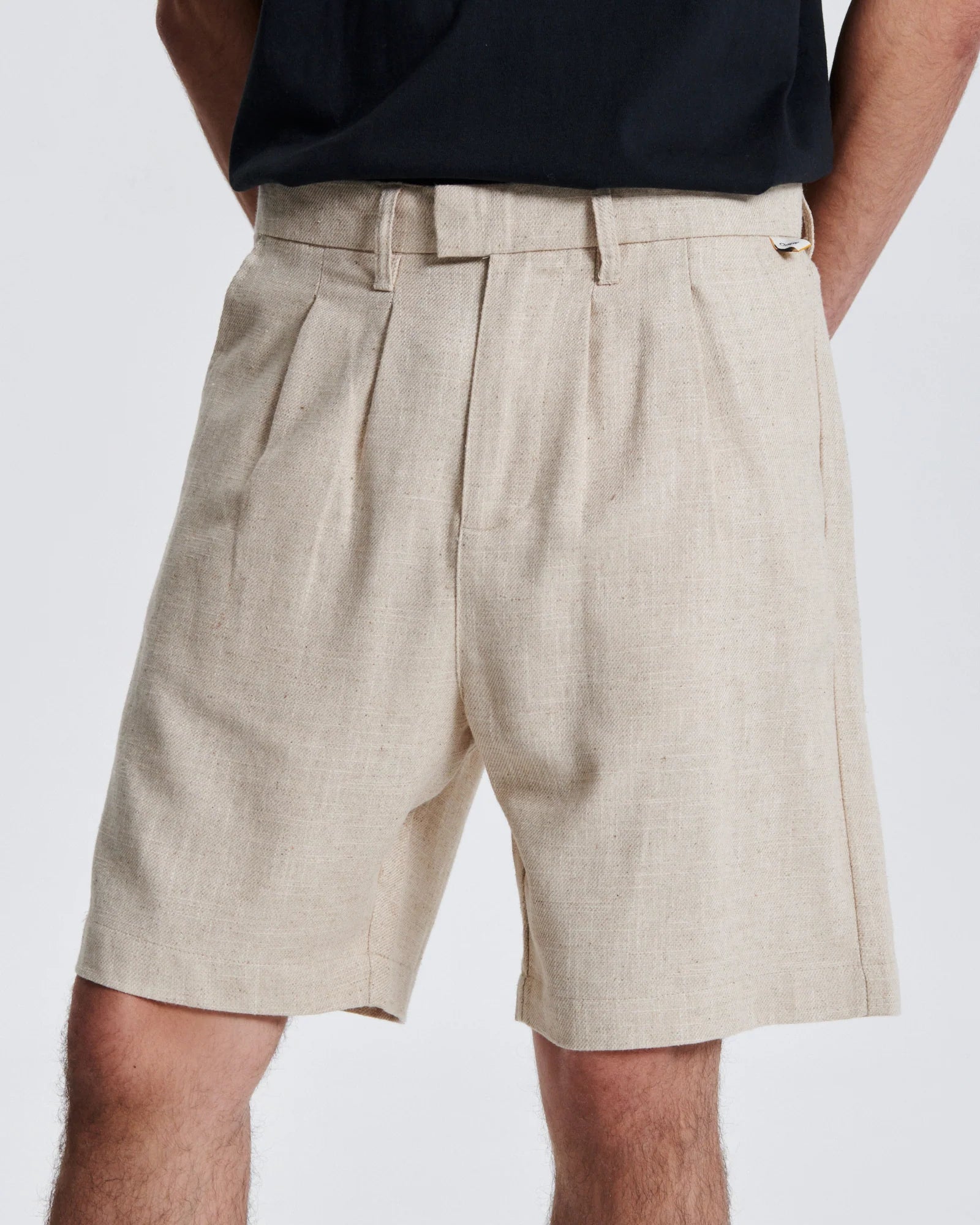 Harrow Linen Pleat Short - Ecru