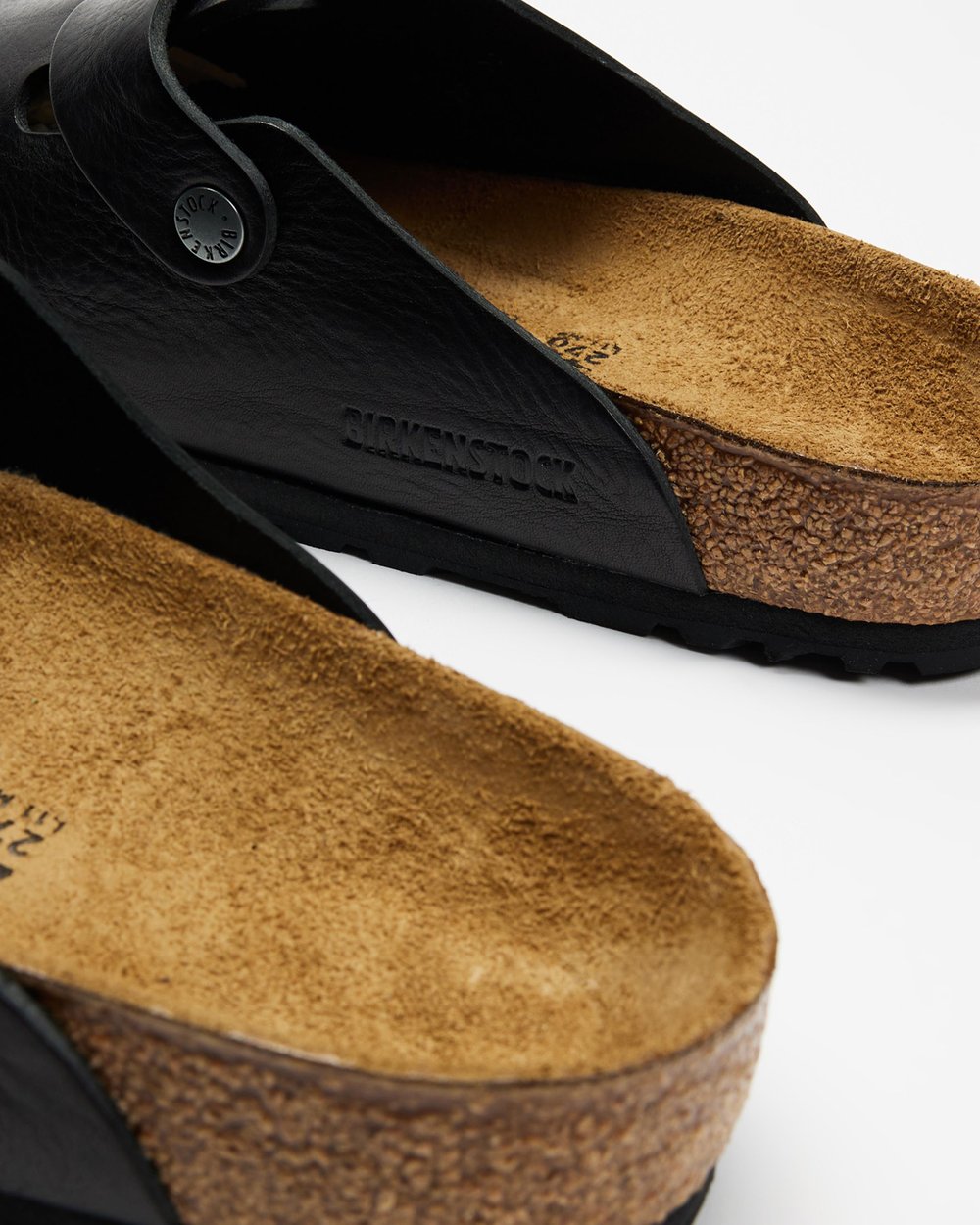 Boston Vintage Black Natural Leather - Regular