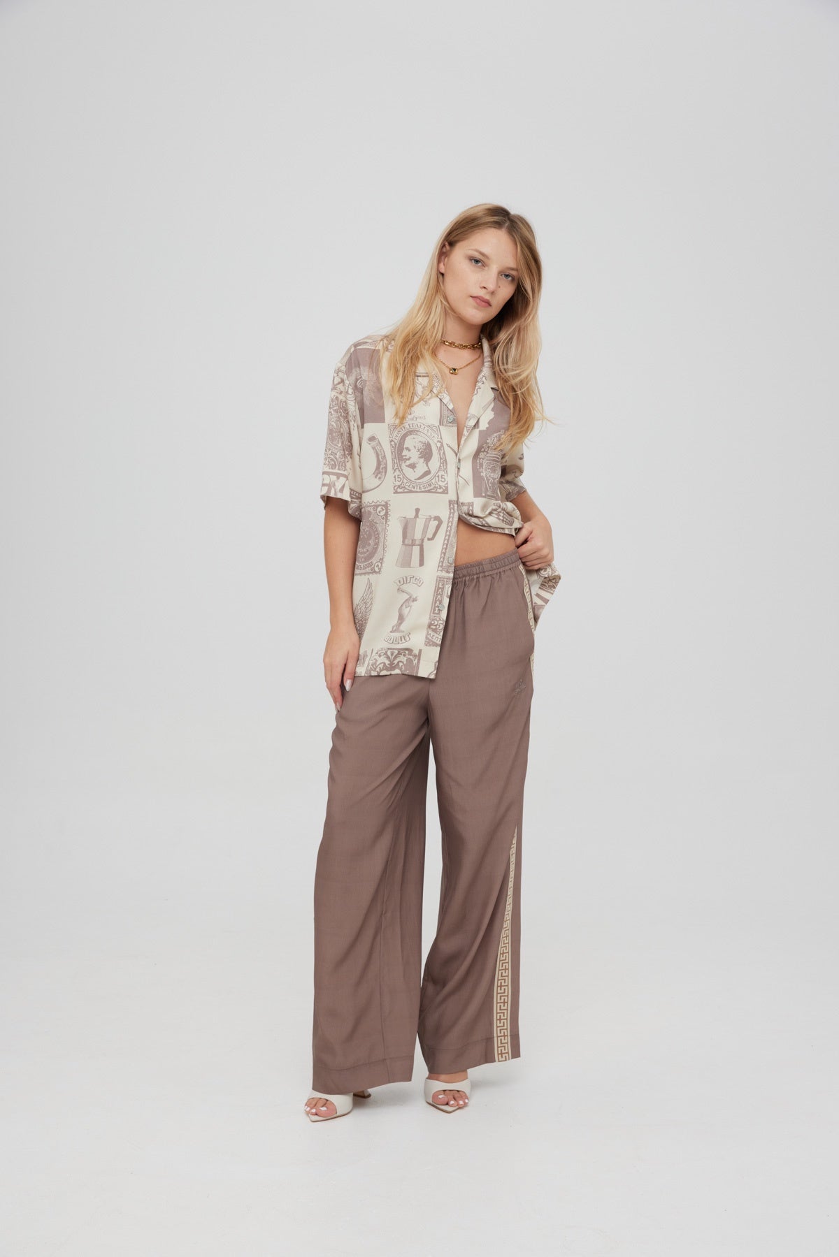 Geo Vacay Pant - Dark Taupe