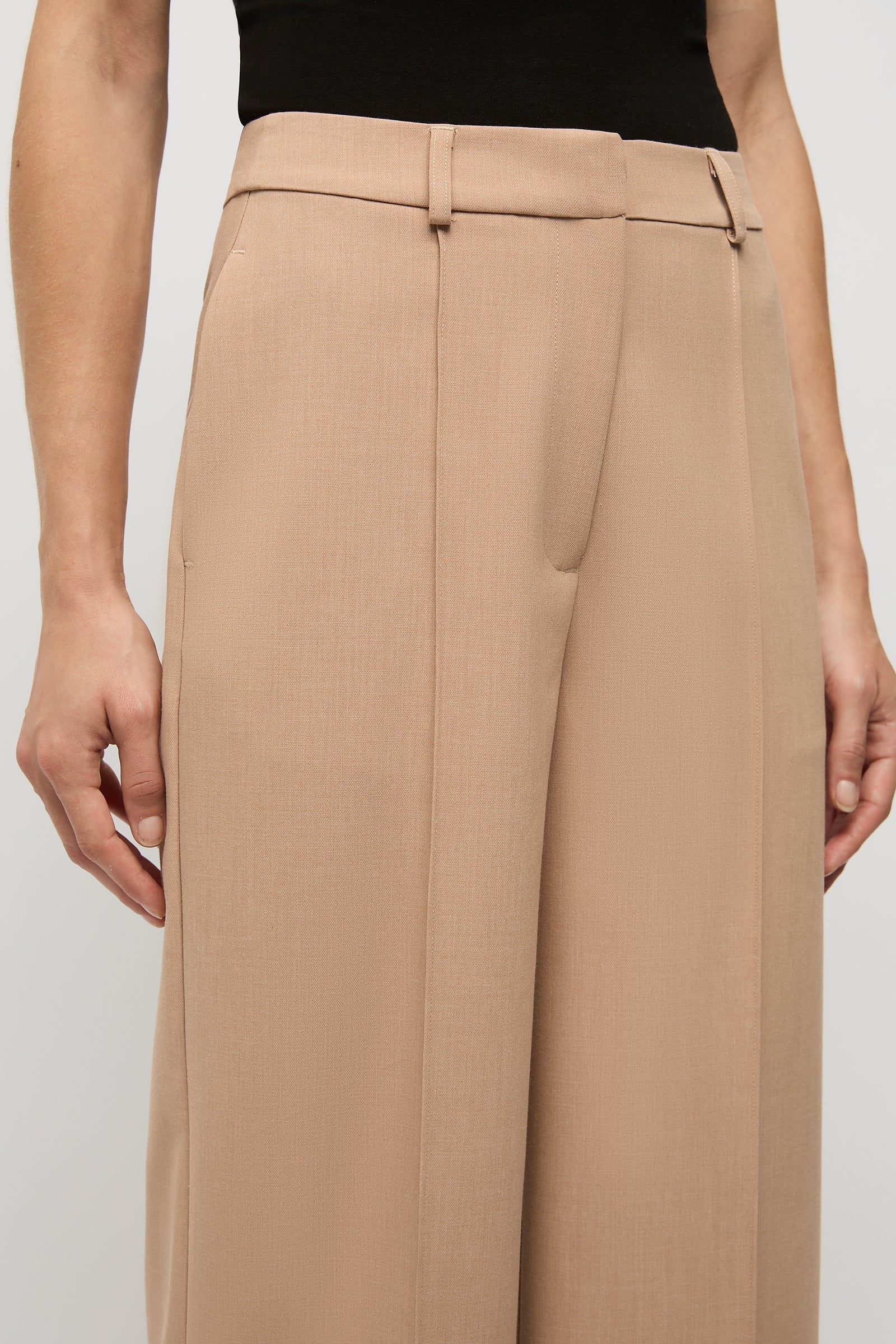 Classic Tailored Trouser - Natural